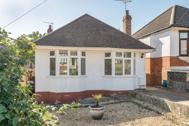 2 bed property, in South East Crescent, £275,000