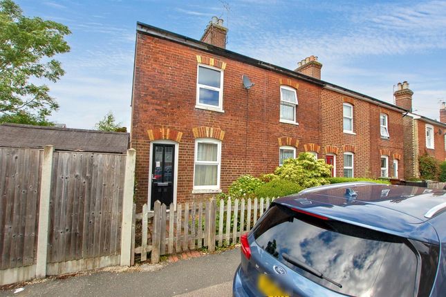 2 bed property, in Western Road, £275,000