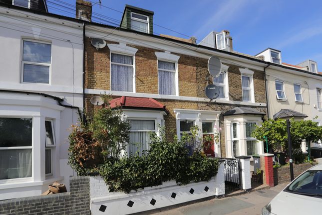 4 bed property, in Palace Road, £700,000