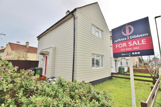 2 bed property, in Peronne Road, £200,000