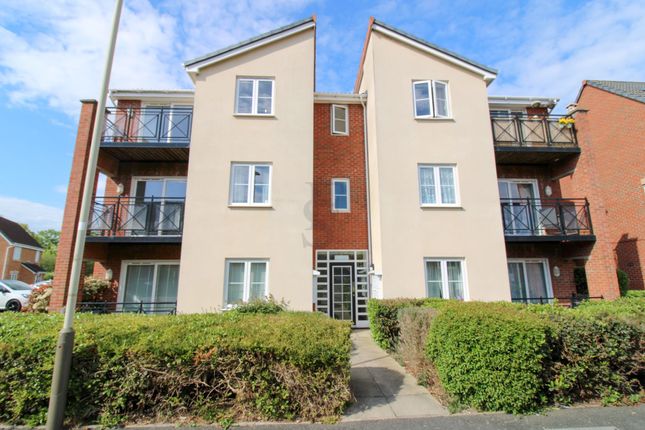 1 bed property, in Welbury Road, £90,000