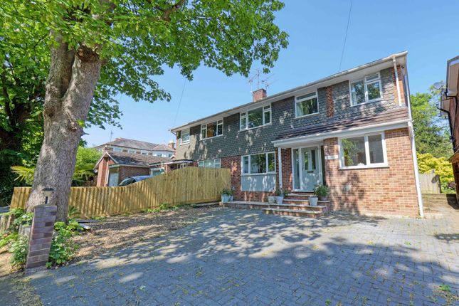 4 bed property, in Ray Park Road, £800,000
