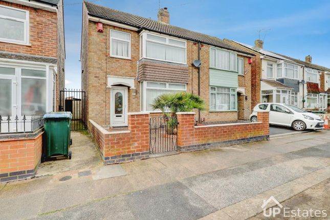 3 bed property, in Gleneagles Road, £250,000