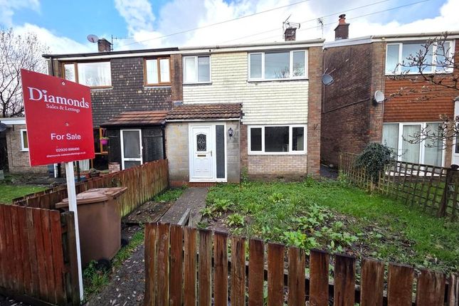 3 bed property, in Larch Grove, £205,000