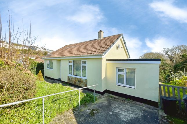 3 bed property, in Woodland Avenue, £275,000