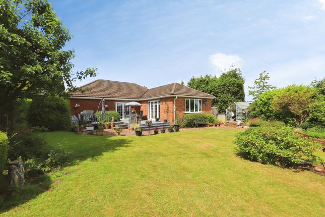 3 bed property, in Crossway Green, £599,950