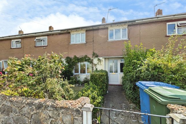 3 bed property, in New Road, £220,000