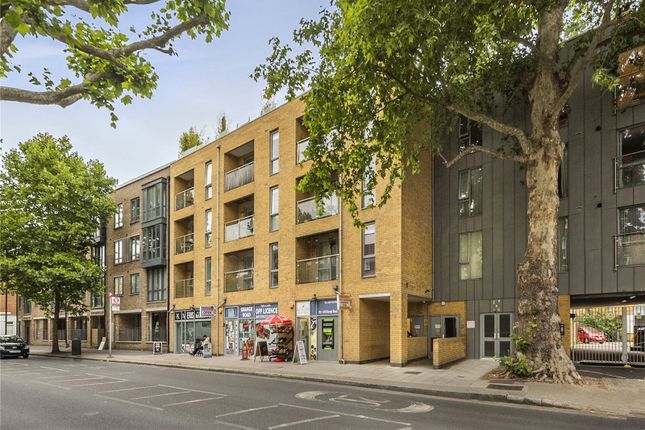 1 bed property, in Grange Road, £375,000