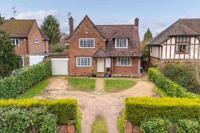 3 bed property, in Amersham Road, £1,050,000