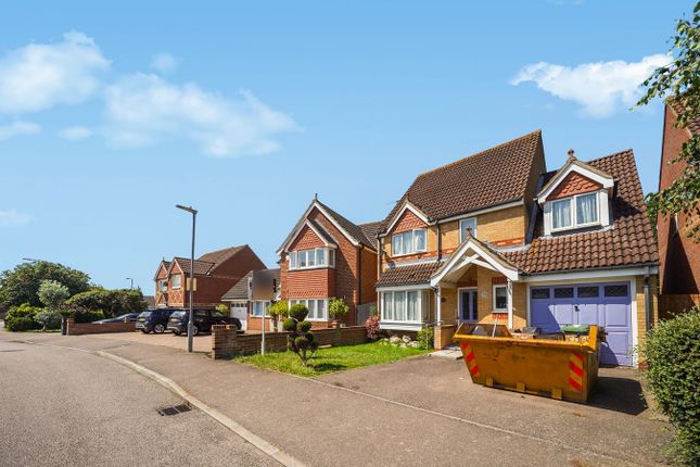 4 bed property, in Dahlia Close, £610,000