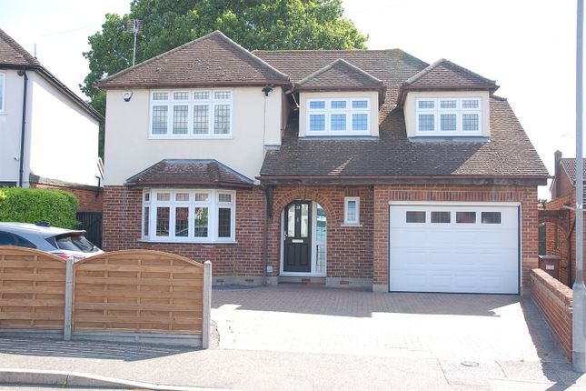 5 bed property, in Highfield Road, £850,000