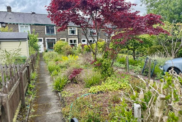 2 bed property, in Napier Street, £115,000