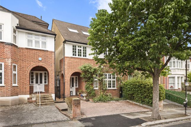 6 bed property, in Kenilworth Avenue, £1,995,000