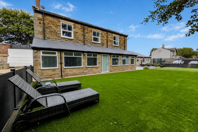 5 bed property, in Old Station House, £495,000