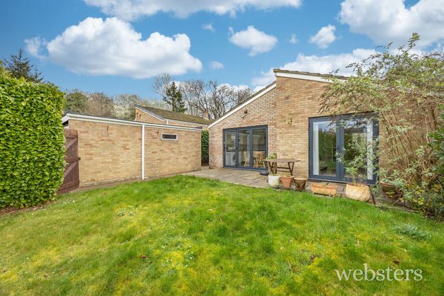 3 bed property, in Binyon Gardens, £375,000