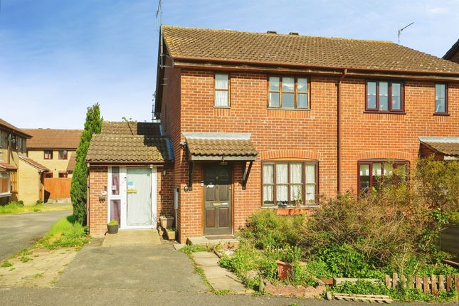 4 bed property, in Beaulieu Close, £299,950