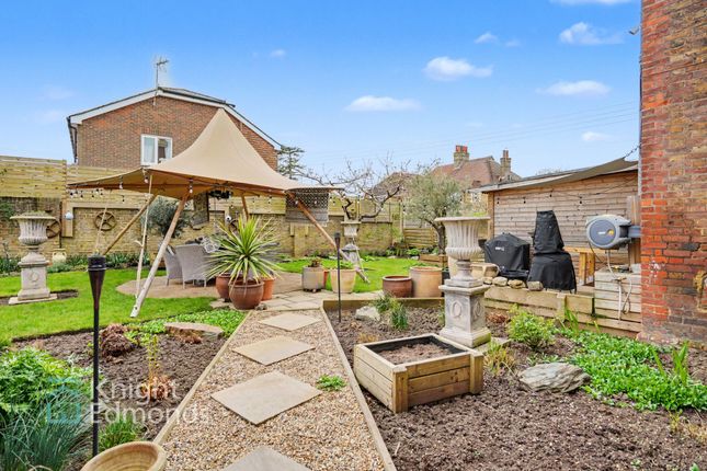 6 bed property, in Georgian House, £950,000