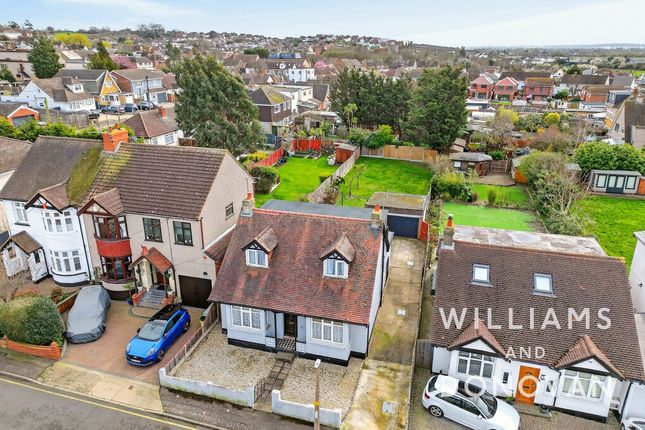 4 bed property, in Hope Road, £500,000