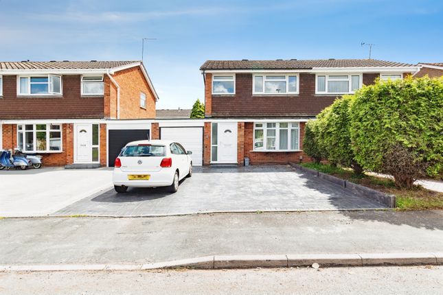 3 bed property, in Otterburn Close, £230,000
