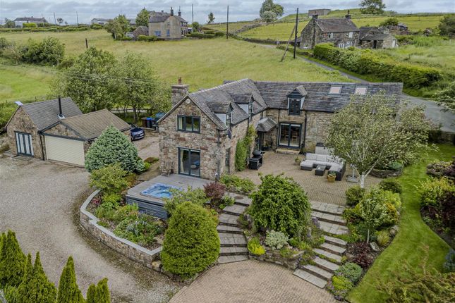 4 bed property, in Hot Lane, £825,000