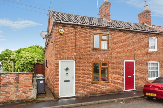 2 bed property, in Kyme Road, £135,000