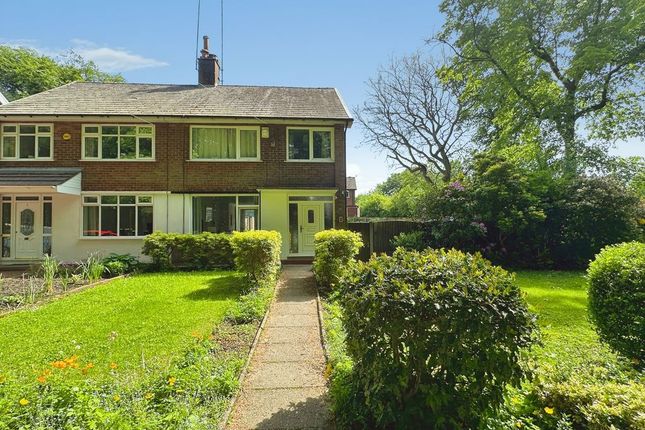 3 bed property, in Bridge Hall Drive, £300,000