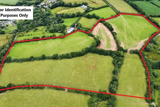 Studio, in Llanfallteg, £350,000
