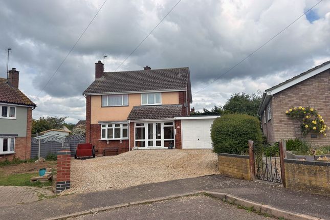 3 bed property, in Deben Drive, £450,000