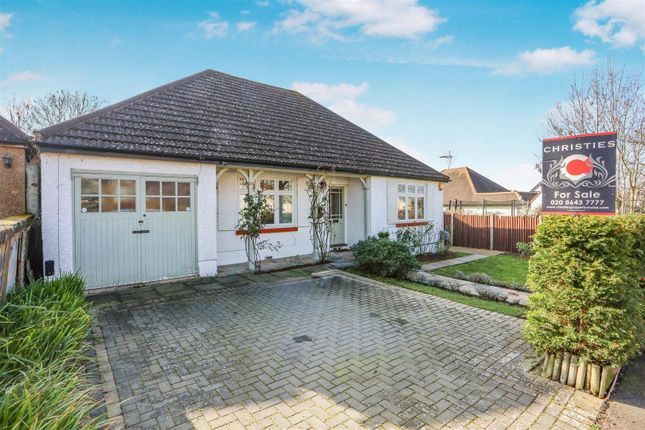 4 bed property, in Aultone Way, £850,000