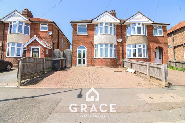 3 bed property, in Ashcroft Road, £260,000