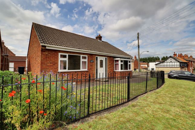 2 bed property, in Kirton Road, £215,000