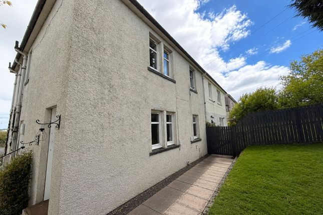2 bed property, in 28 Strathaven Road, £99,000