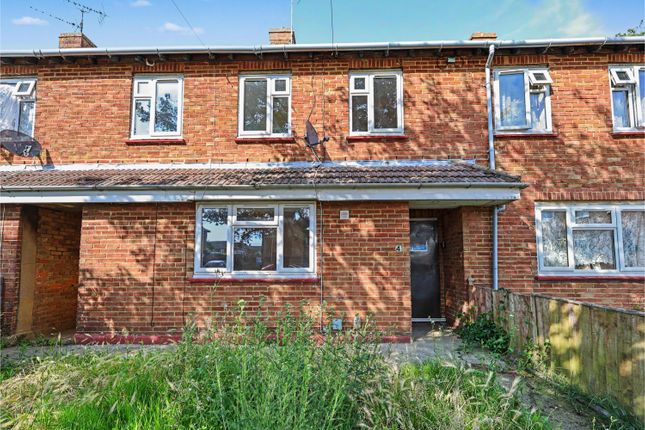 3 bed property, in 4 Springhead Road, £155,000