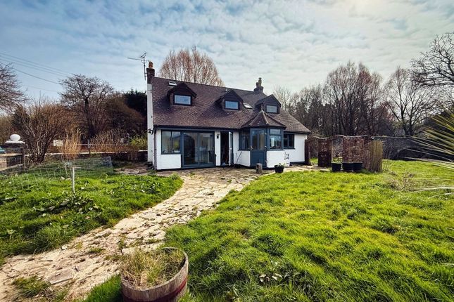 3 bed property, in Stretford Cottage, £300,000