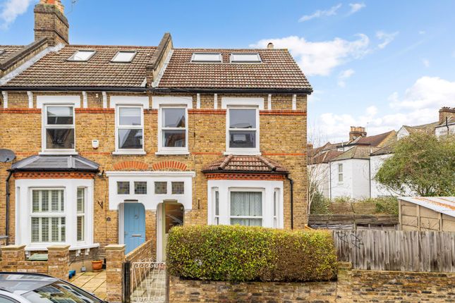 4 bed property, in Tritton Road, £800,000