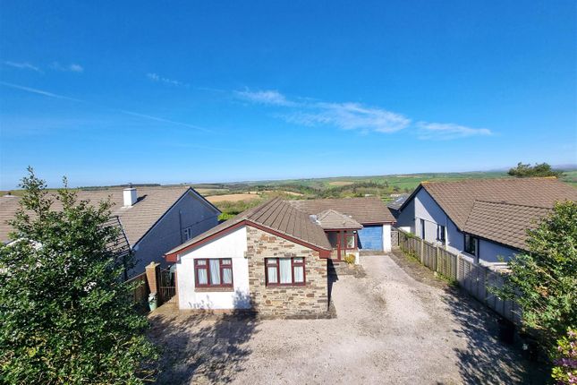 3 bed property, in Underlane, £355,000