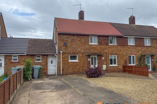 3 bed property, in Masefield Crescent, £220,000