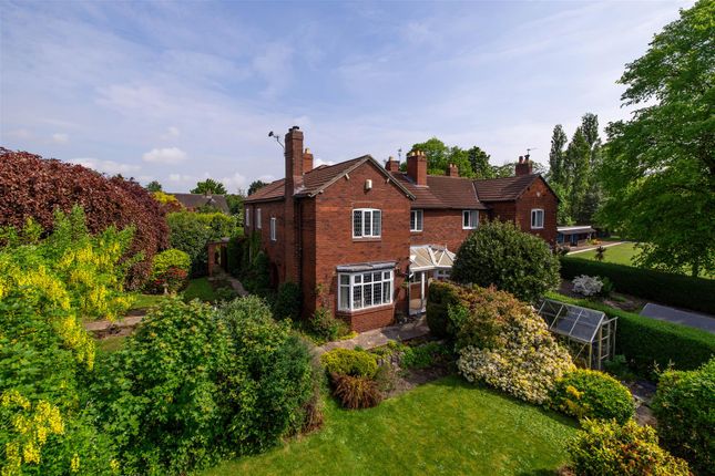 4 bed property, in Park Avenue, £495,000
