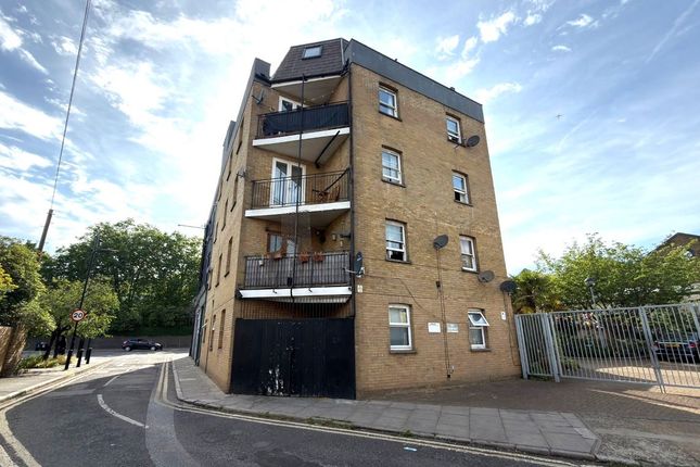 1 bed property, in Flat E, £190,000