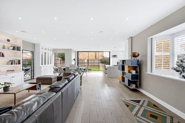 4 bed property, in Chara Place, £1,750,000