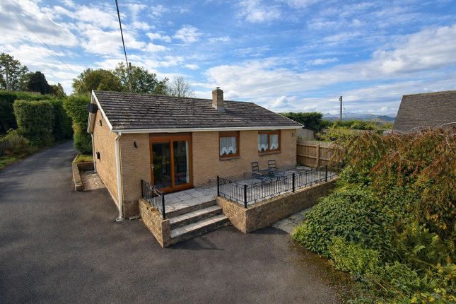 2 bed property, in Pennorth, £270,000