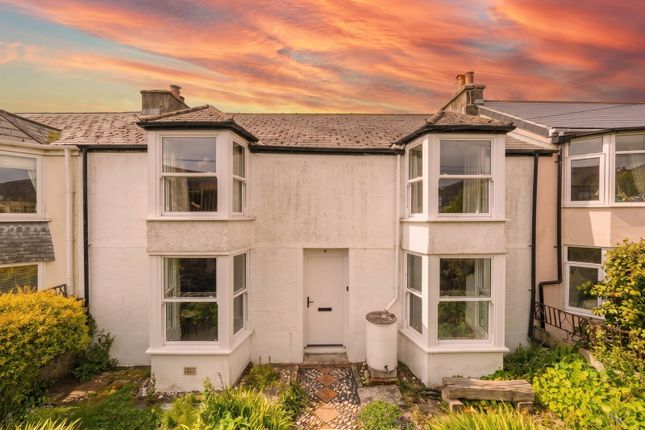 3 bed property, in Lafrowda Terrace, £367,500