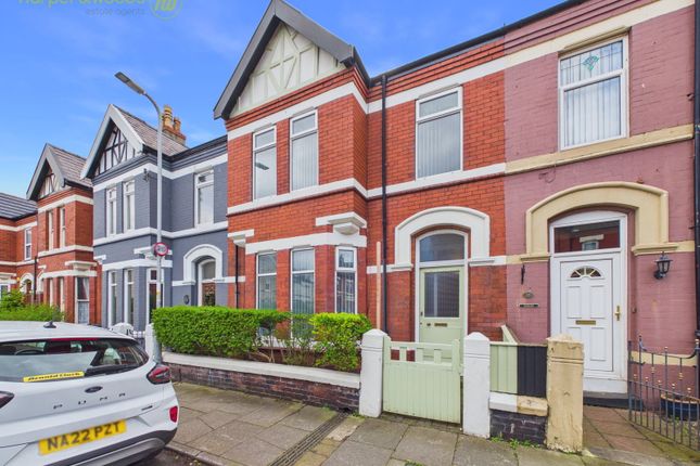 4 bed property, in Handfield Road, £289,995