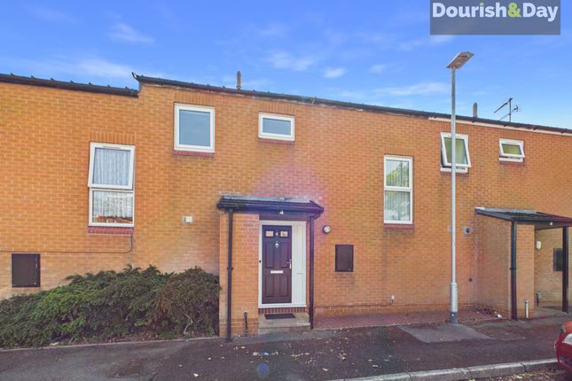 3 bed property, in Shaw Gardens, £160,000