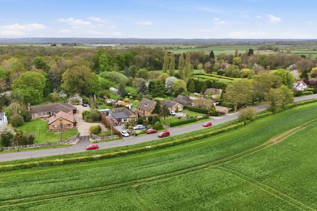 3 bed property, in Plumtree NG12, £525,000