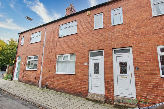 2 bed property, in Laurel Avenue, £115,000