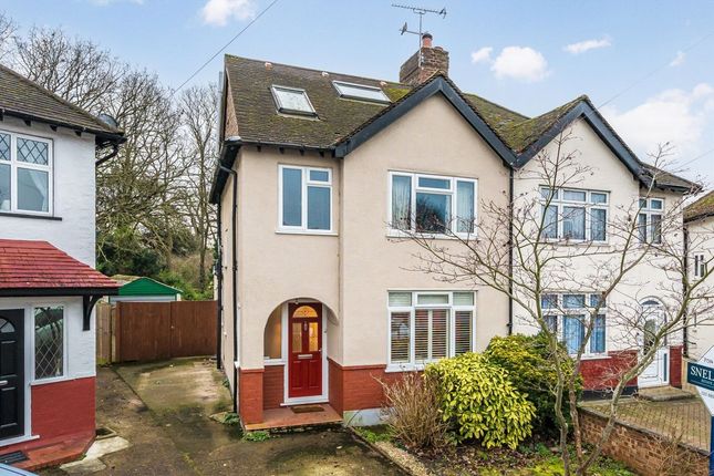 4 bed property, in Wills Crescent, £675,000