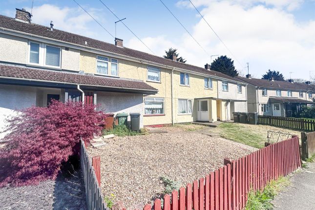 3 bed property, in Llewellyn Walk, £185,000