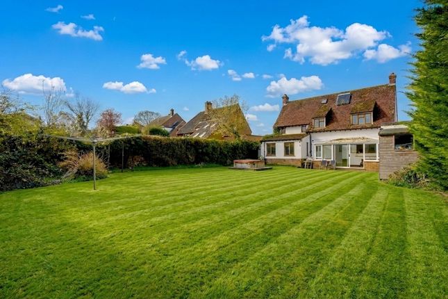 4 bed property, in Hamilton Road, £650,000