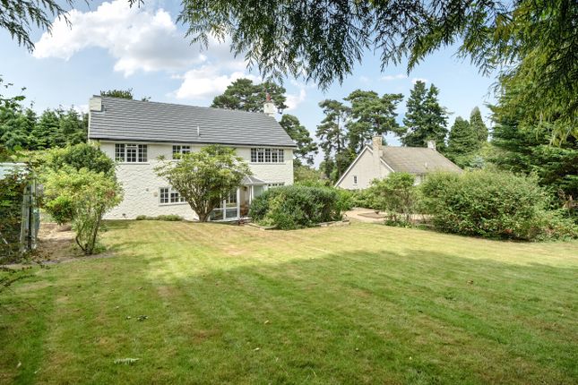 4 bed property, in Parsons Lane, £950,000